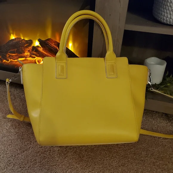 Vera Bradley leather satchel - Picture 3 of 5